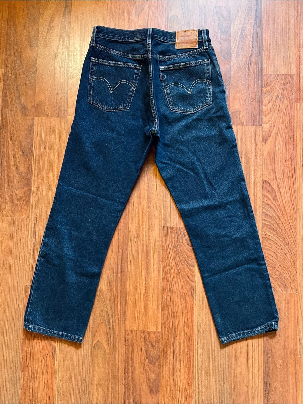 Women's Dark Indigo Cropped Jeans